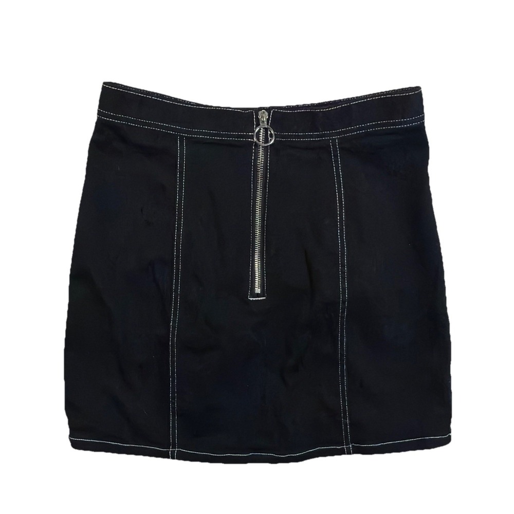 BB Dakota,Womens Mini Skirt, Size 6 Black Contrast Stitch Front Zip